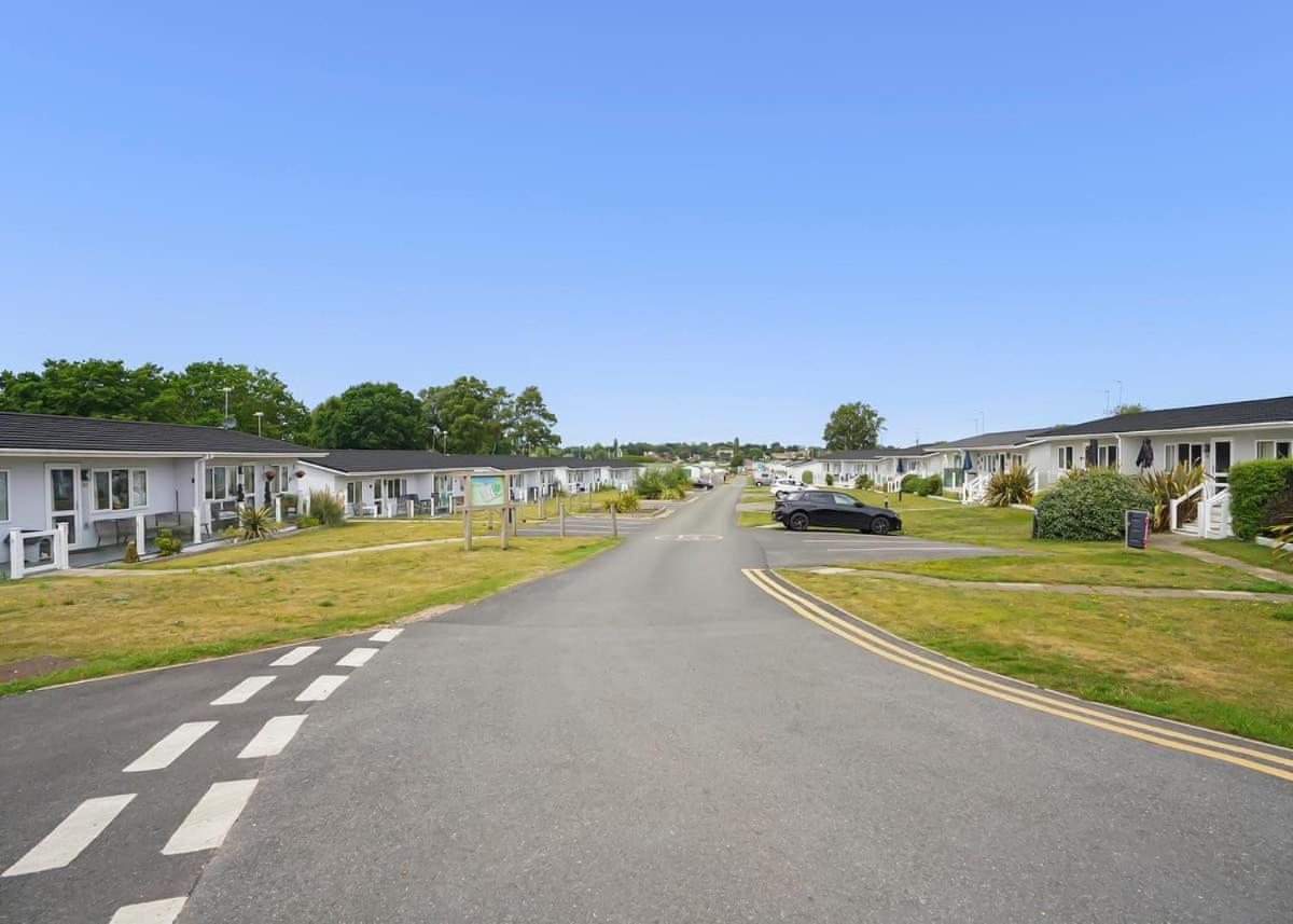 מלון Pakefield Broadlands Park And Marina מראה חיצוני תמונה
